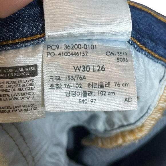 Levi’s 501 Crop Jeans Market Grammar Women’s Size 30 Distressed Straight Leg - Picture 15 of 15